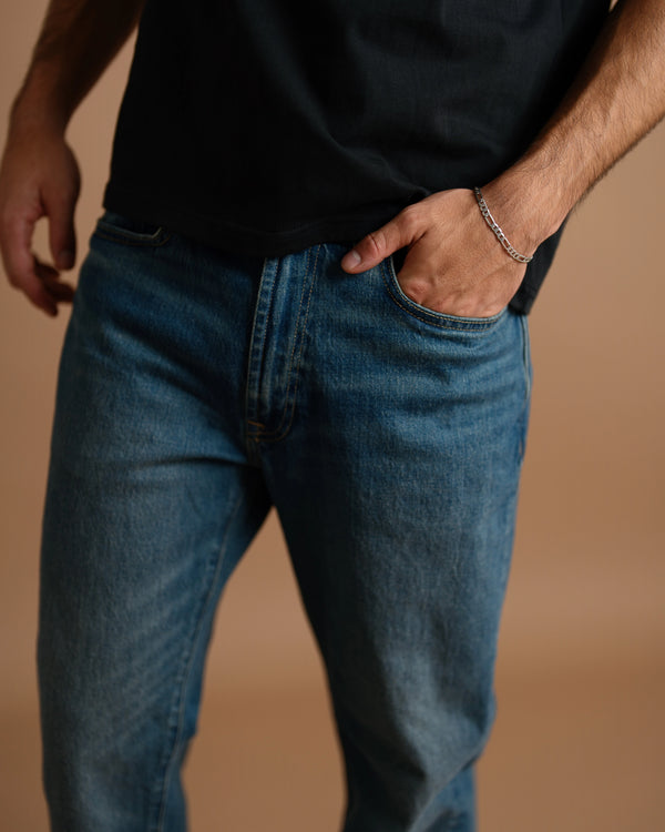 Relaxed Straight Jeans