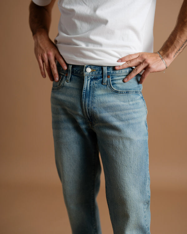 Relaxed Straight Jeans